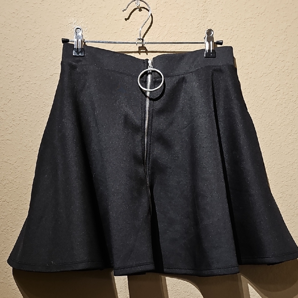 Hot Topic Black Skater Skirt with Zipper Size XS